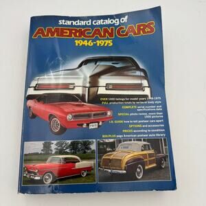 Vintage Standard Catalog of American Cars 1946-1975 Second Ed by John Gunnell